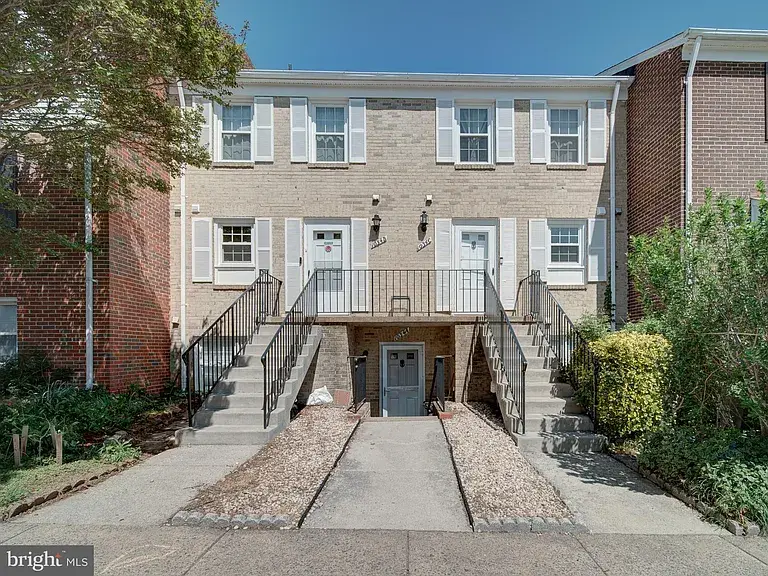1034 Brixton, Sterling, VA